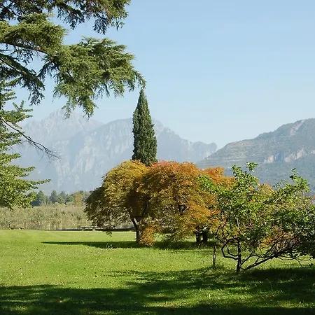 Relais Di Adinolfi Bed & Breakfast Annone di Brianza