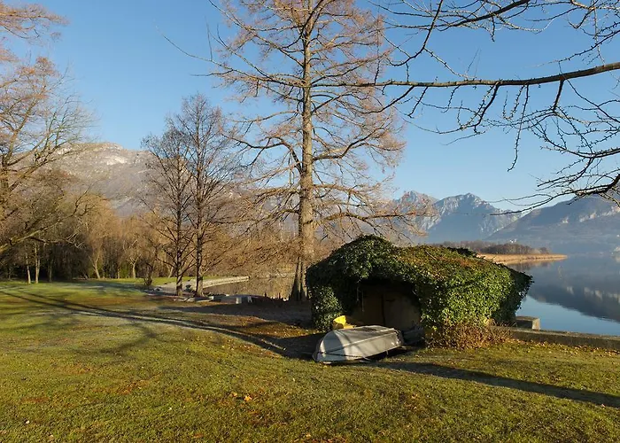 Relais Di Adinolfi Bed & Breakfast Annone di Brianza