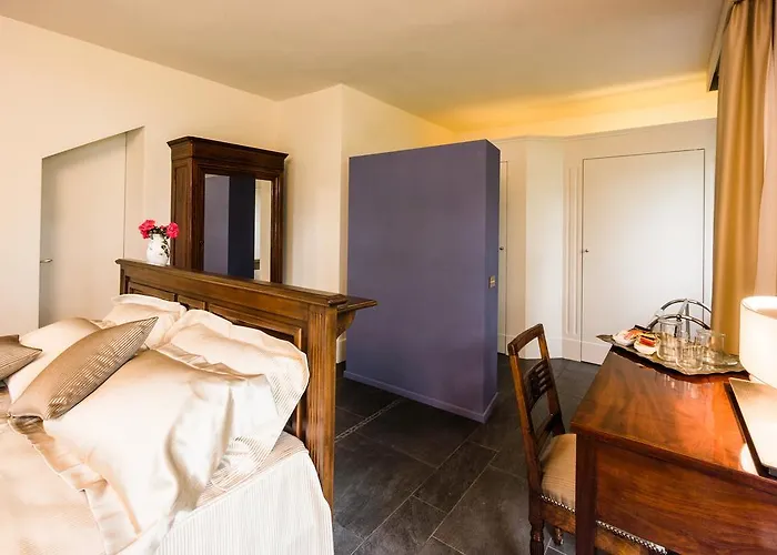 Relais Di Adinolfi Bed & Breakfast Annone di Brianza