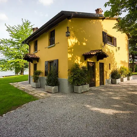 Relais Di Adinolfi Couette-café *